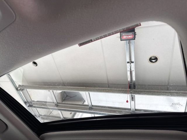 Used 2023 Toyota Corolla Cross XLE image 27