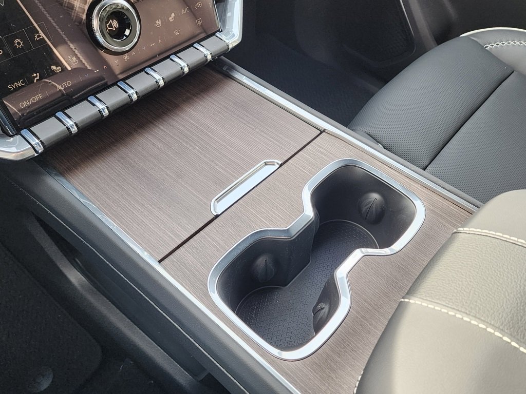 New 2026 GMC Acadia Denali w/ Super Cruise Package image 33