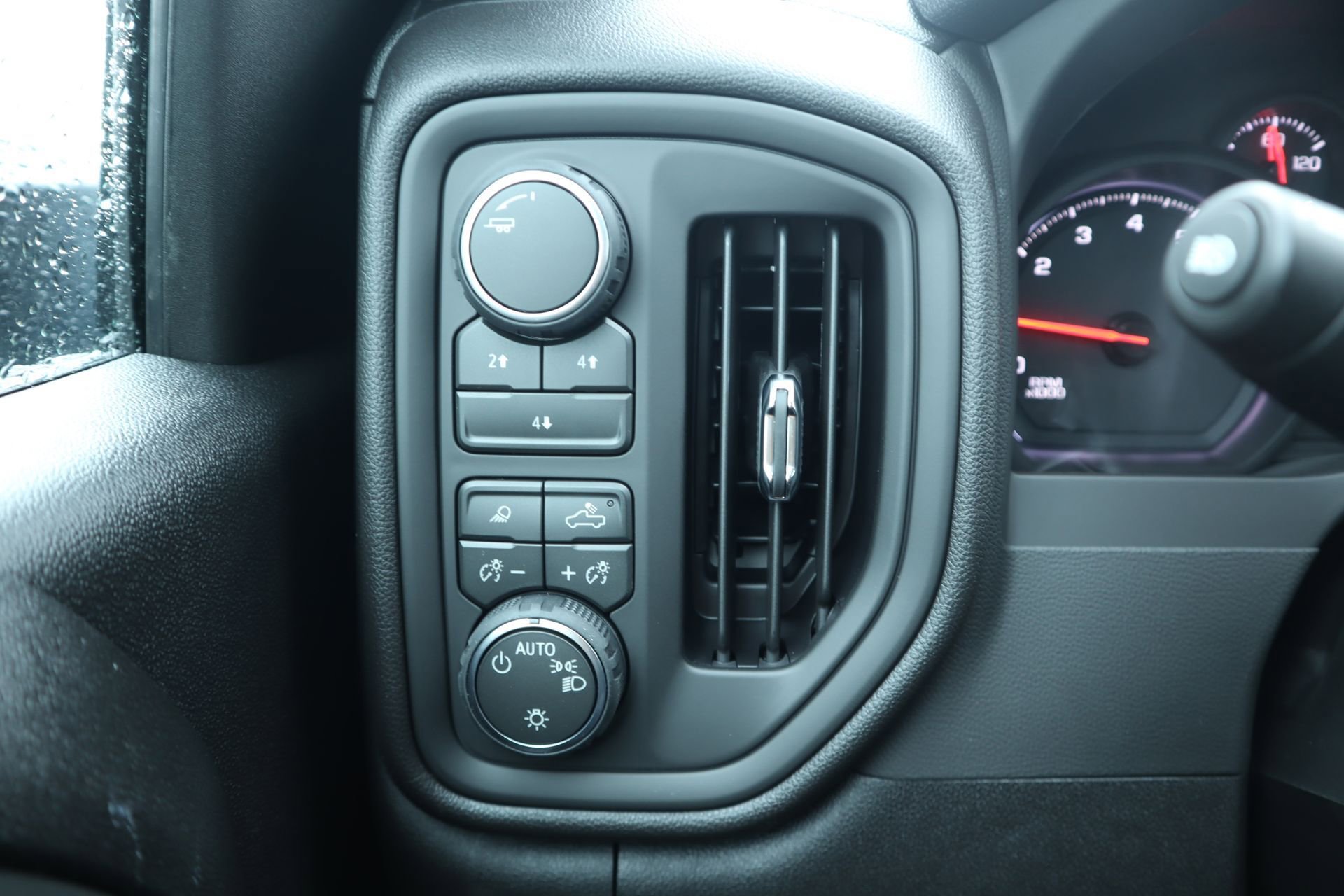 New 2026 Chevrolet Silverado 2500 Custom w/ Custom Value Package image 9