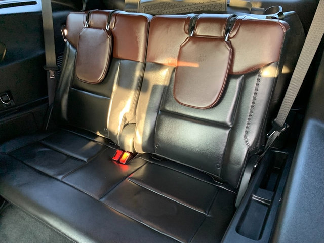 Used 2022 Ford Explorer Platinum w/ Equipment Group 601A AWD/4WD image 24