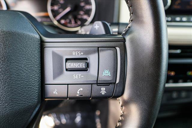 Used 2025 Nissan Rogue SV AWD/4WD image 15
