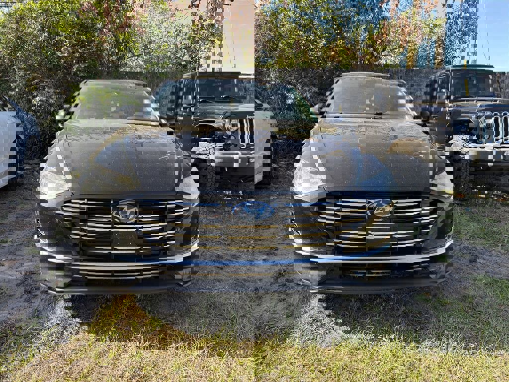 Used 2020 Hyundai Sonata SE FWD image 2