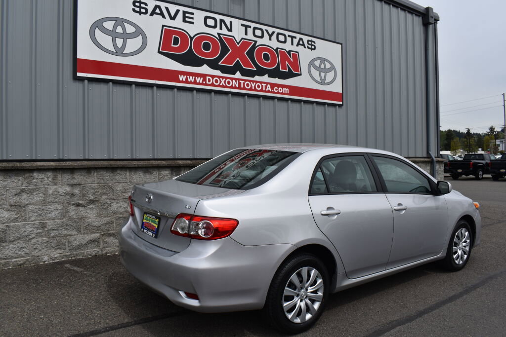Used 2012 Toyota Corolla LE image 5
