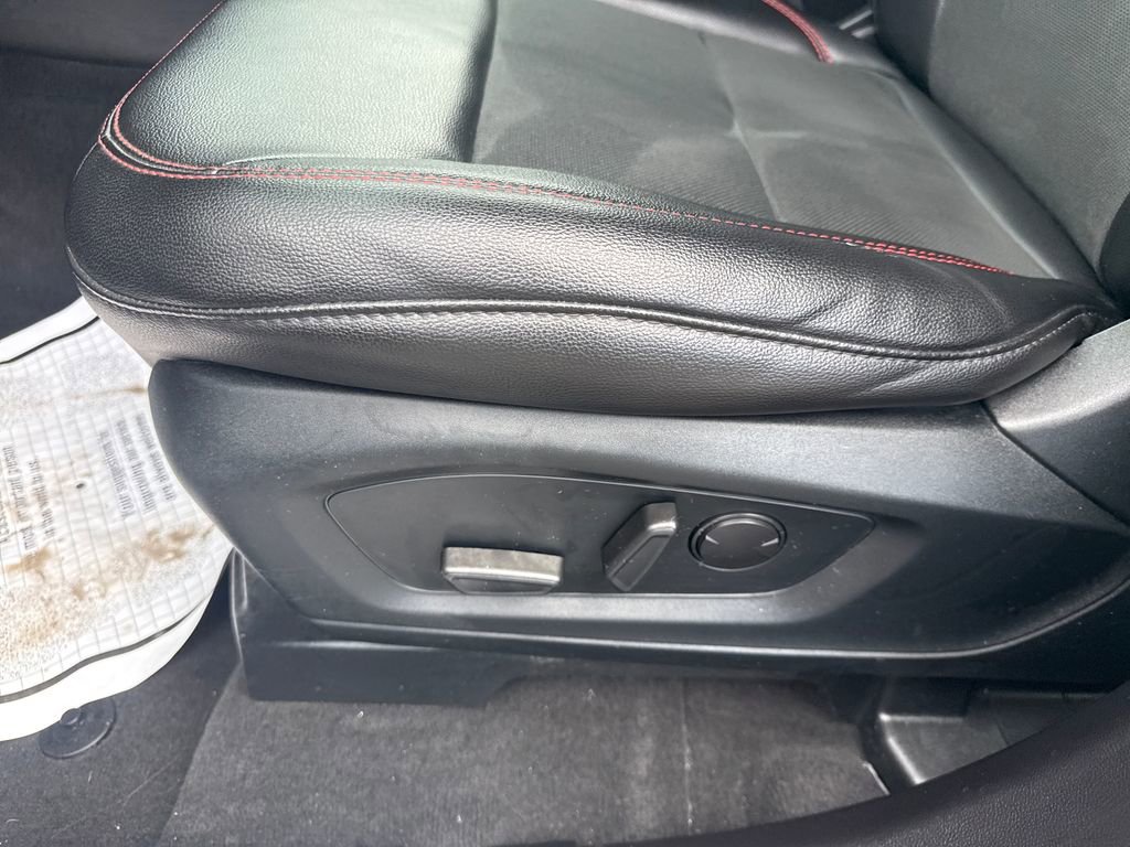 Used 2022 Ford Explorer ST-Line w/ Class IV Trailer Tow Package image 32