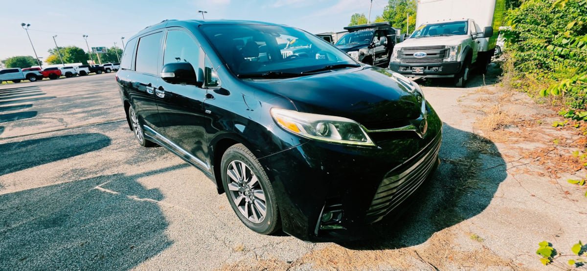 Used 2018 Toyota Sienna Limited Premium AWD/4WD image 15