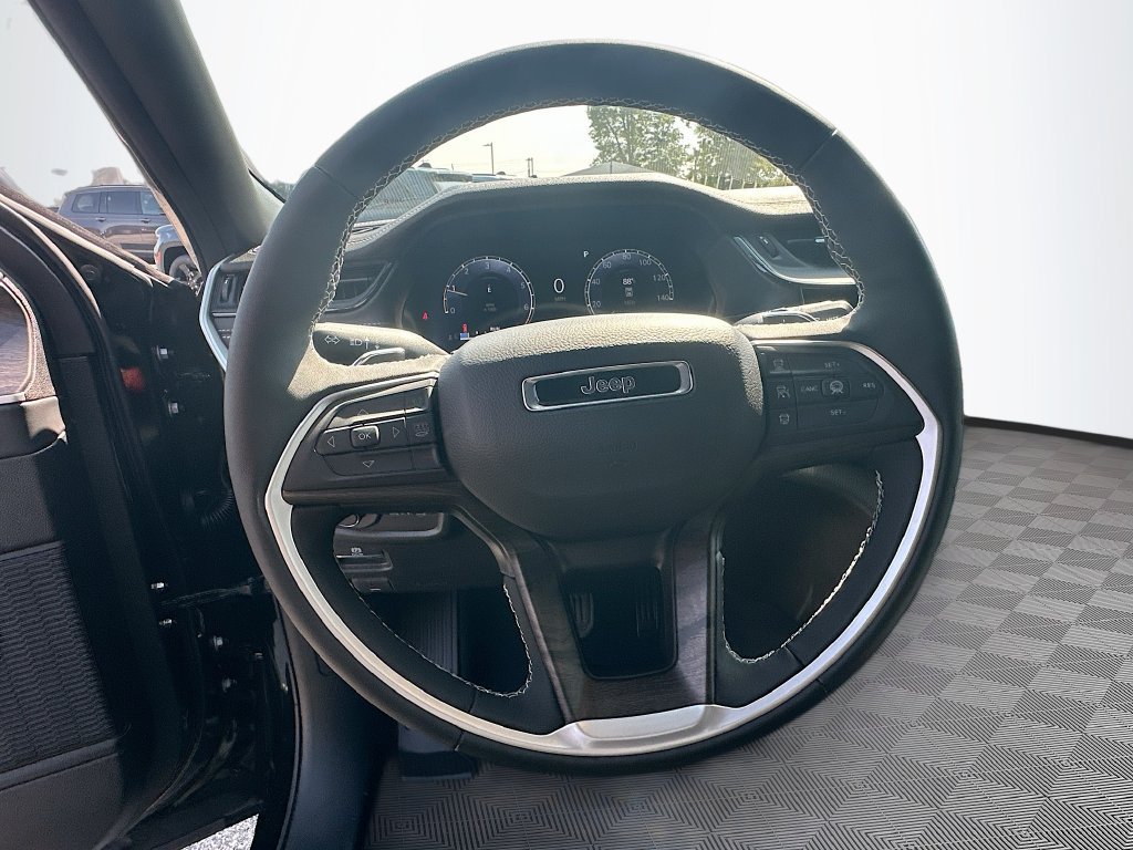 New 2026 Jeep Grand Cherokee L 4WD image 16