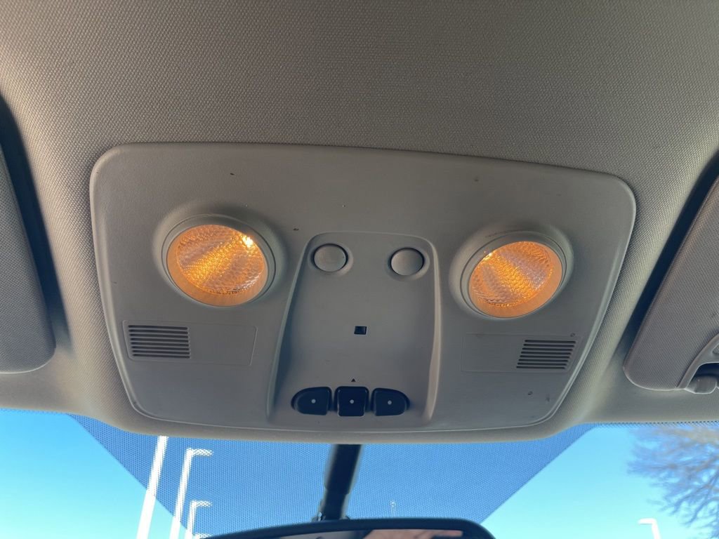 Used 2015 GMC Acadia SLT image 32