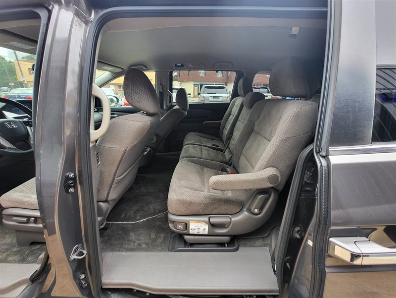 Used 2016 Honda Odyssey EX image 10