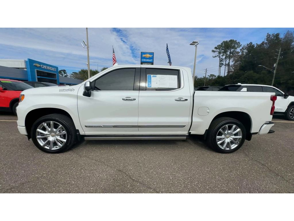 Used 2025 Chevrolet Silverado 1500 High Country image 5