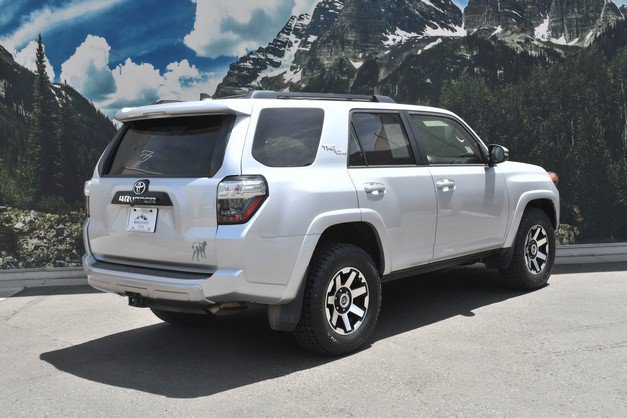 Certified 2019 Toyota 4Runner TRD Off-Road Premium AWD/4WD image 3