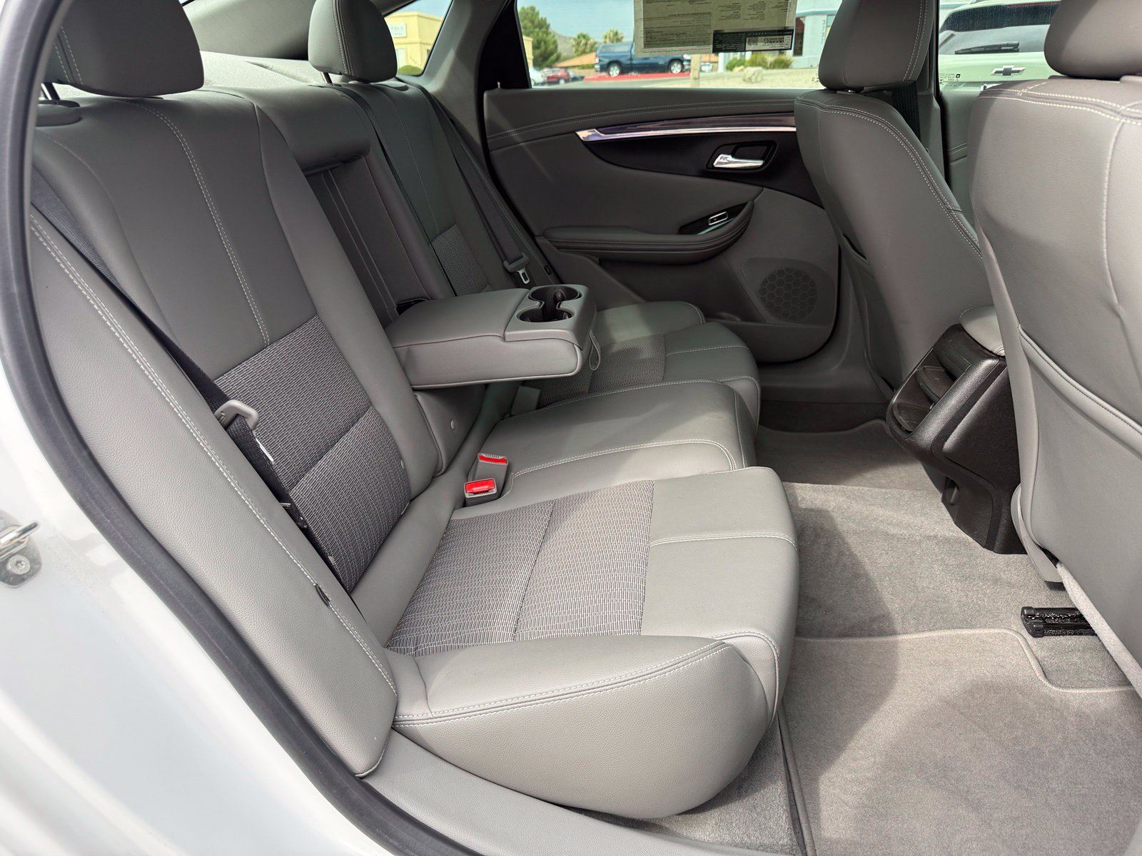 Used 2018 Chevrolet Impala LS FWD image 35