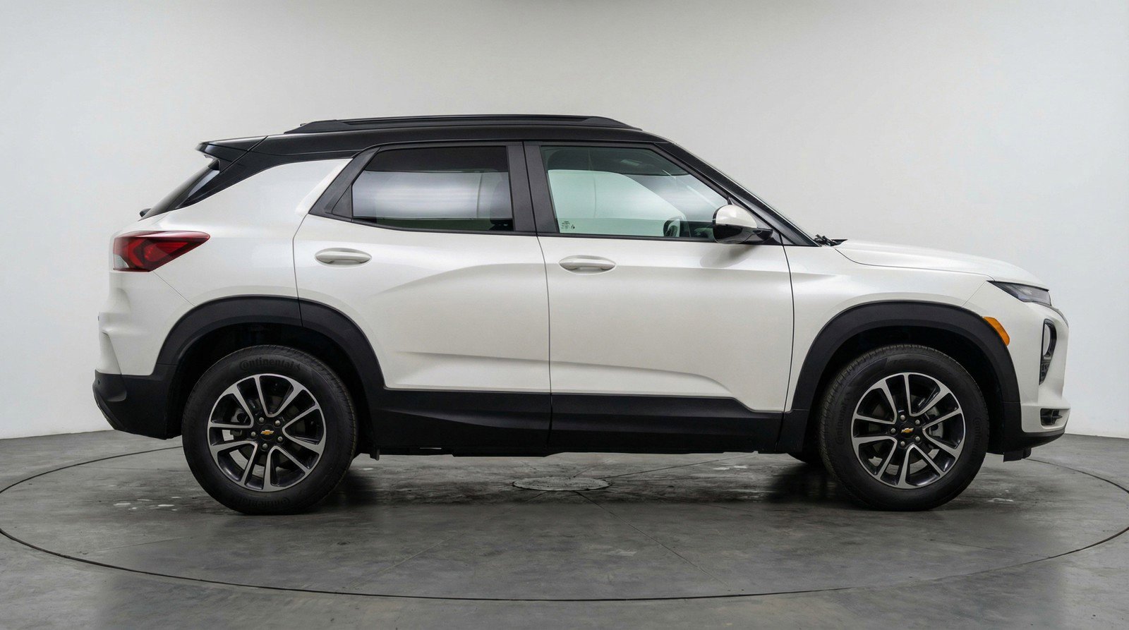 Used 2025 Chevrolet TrailBlazer LT image 11