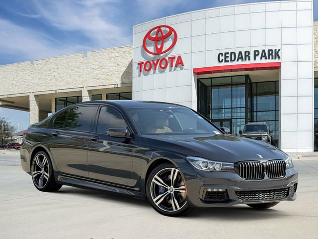 Used 2019 BMW 740i w/ Executive Package image 1