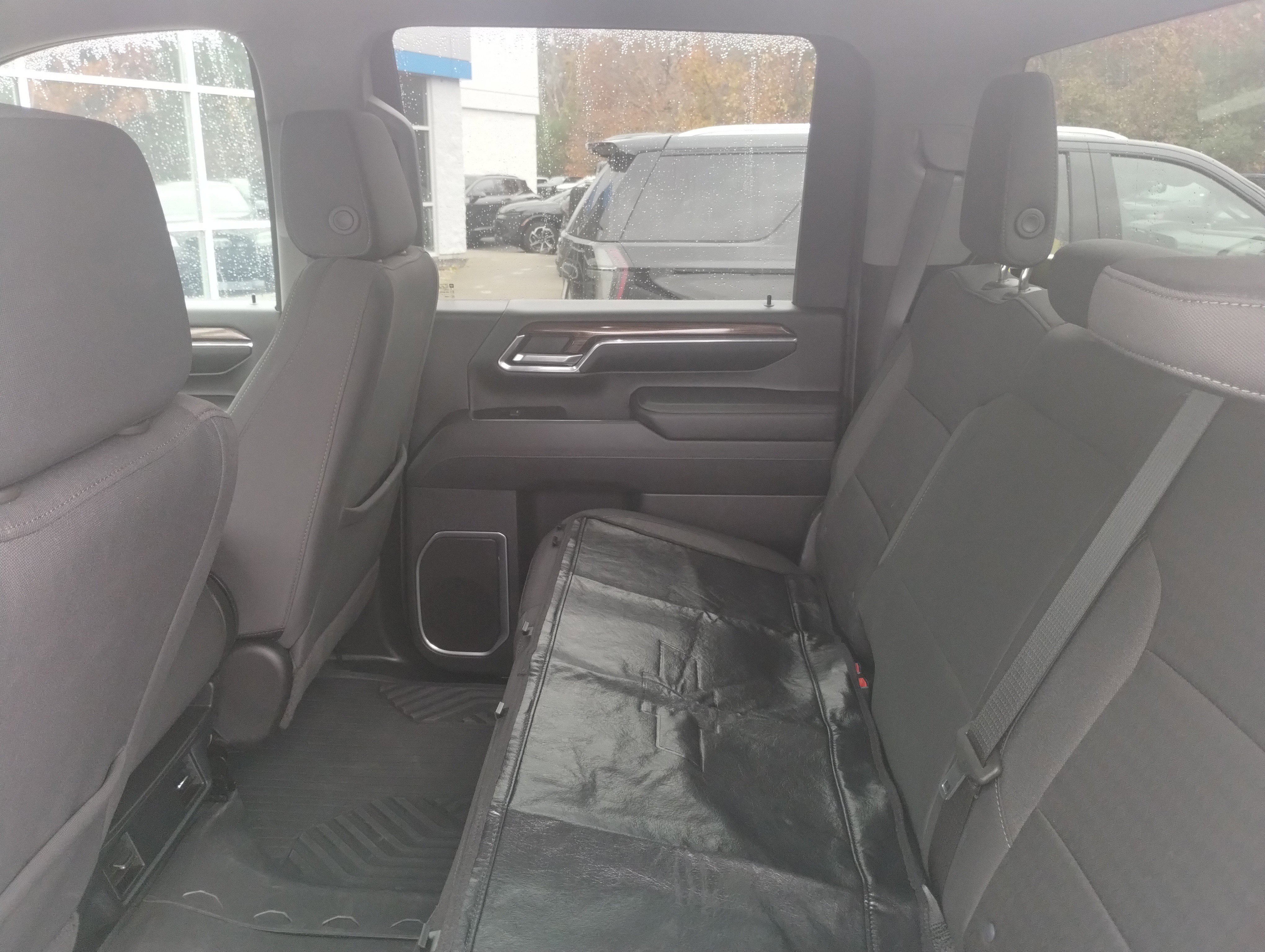 Used 2024 Chevrolet Silverado 2500 LT image 15