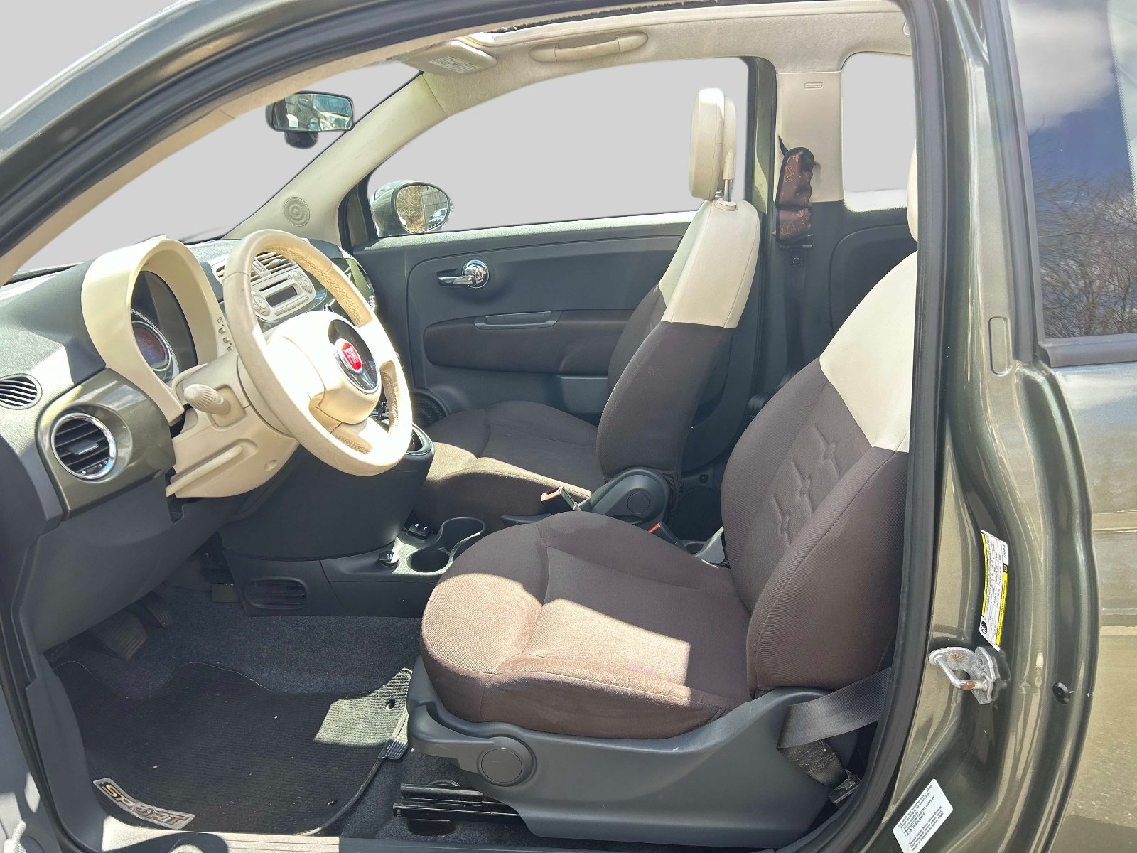 Used 2015 FIAT 500 Pop FWD image 9