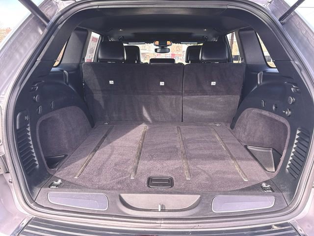 Used 2017 Jeep Grand Cherokee Limited image 25