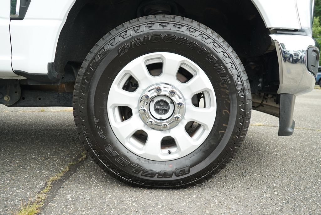 Used 2024 Ford F350 XLT w/ FX4 Off-Road Package AWD/4WD image 29
