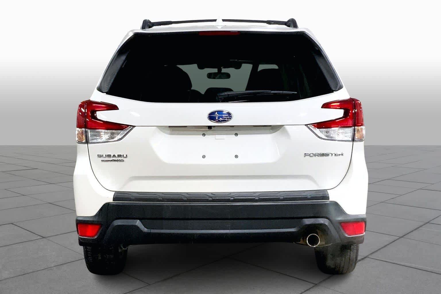 Used 2019 Subaru Forester Limited AWD/4WD image 4