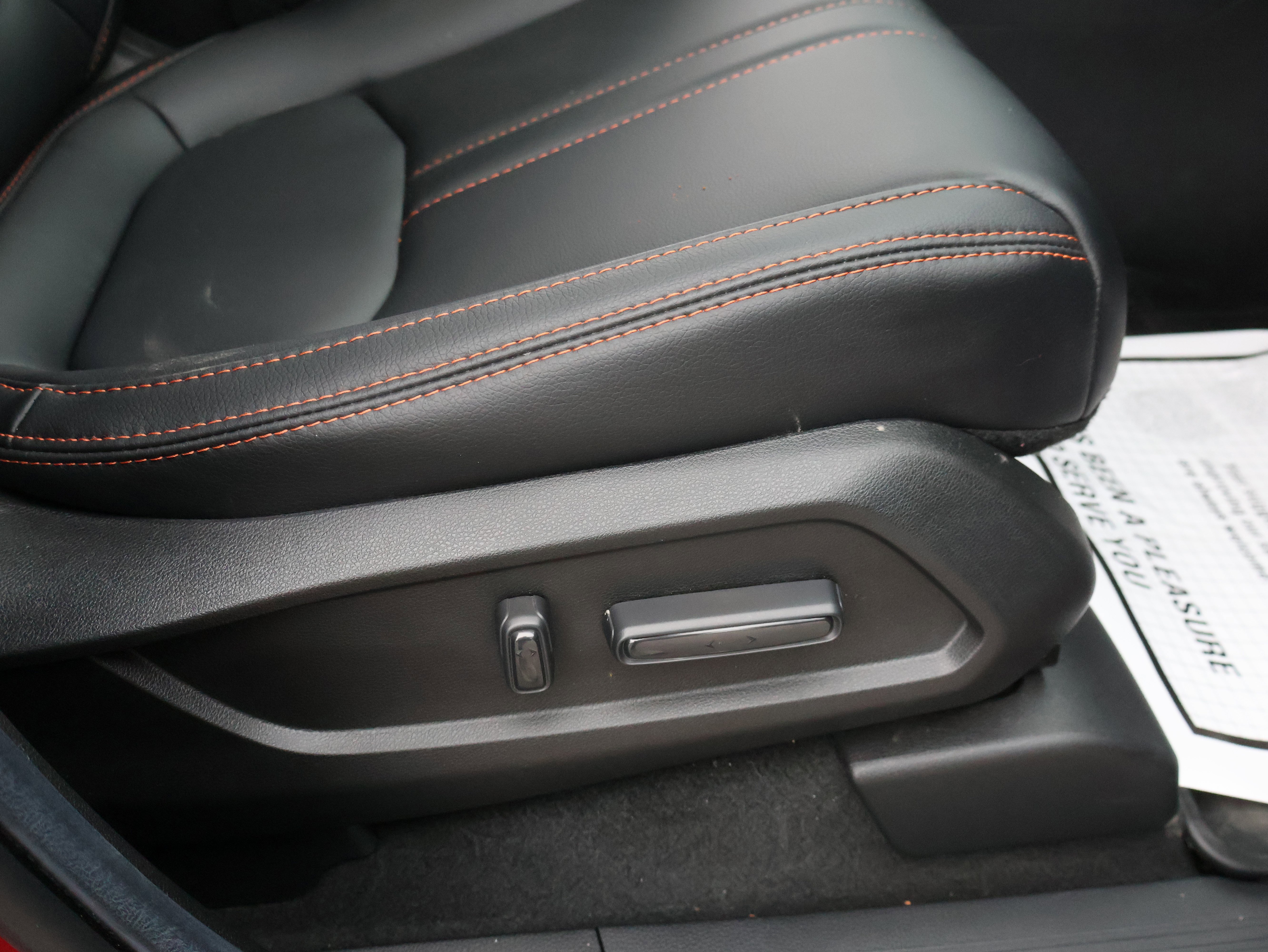 Used 2025 Honda Pilot TrailSport image 9