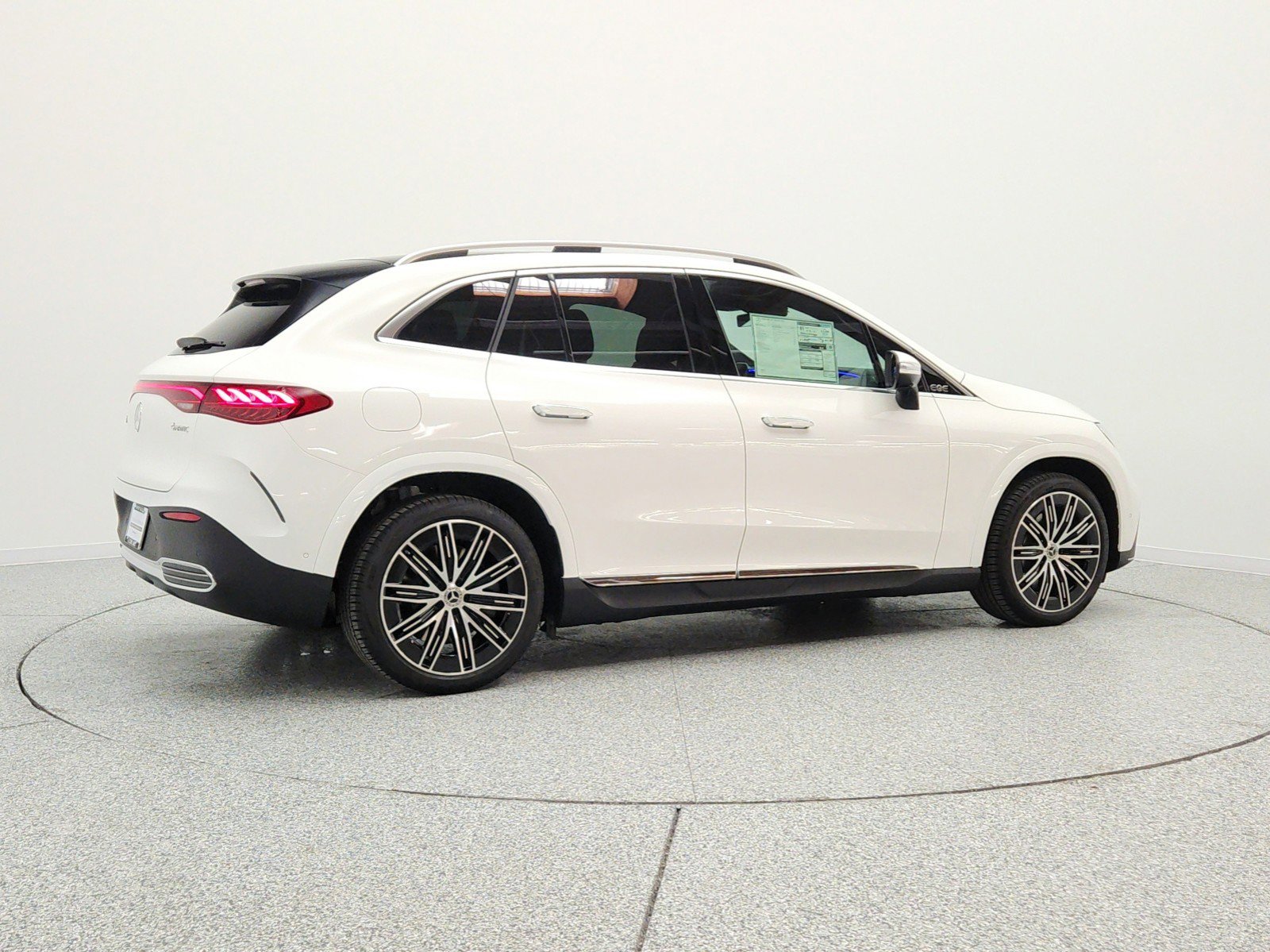 New 2026 Mercedes-Benz EQE 320 4MATIC SUV image 5