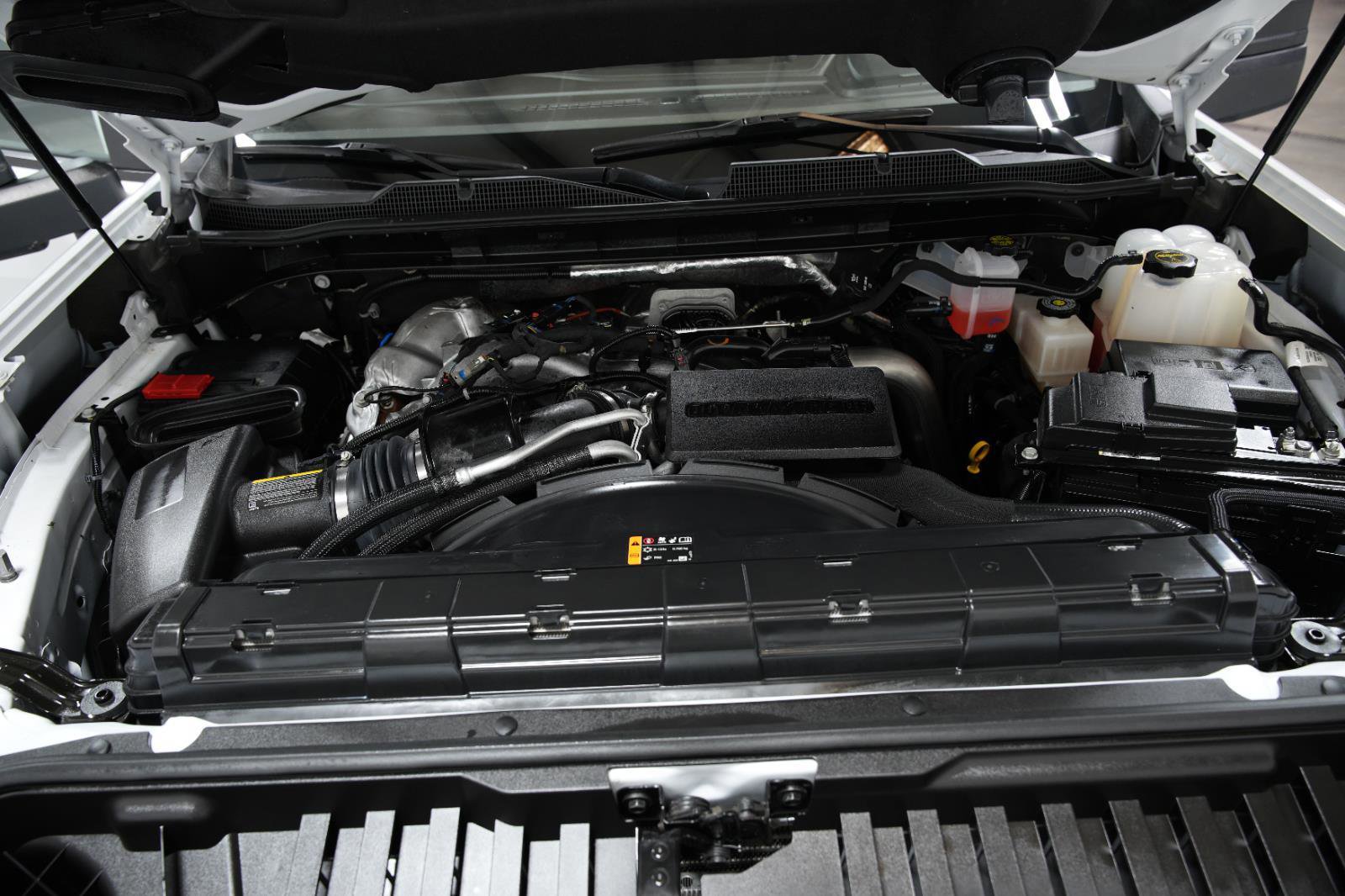 Used 2025 Chevrolet Silverado 2500 LT w/ Convenience Package image 42