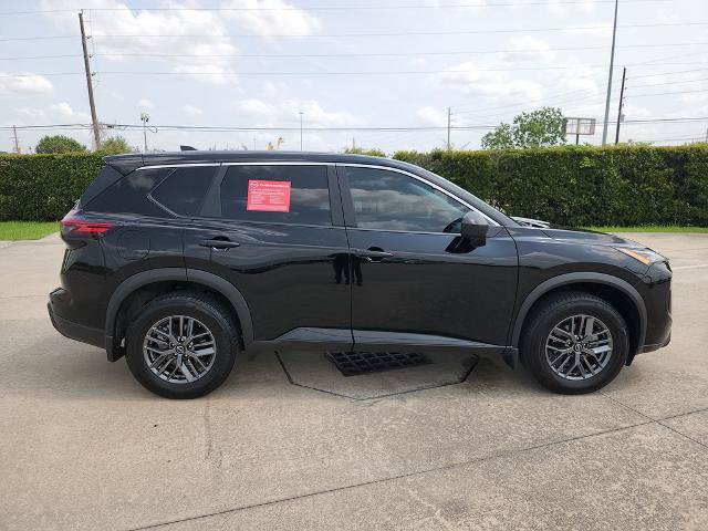 Certified 2025 Nissan Rogue S FWD image 4