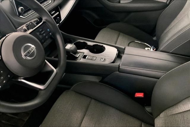 Used 2021 Nissan Rogue SV FWD image 8