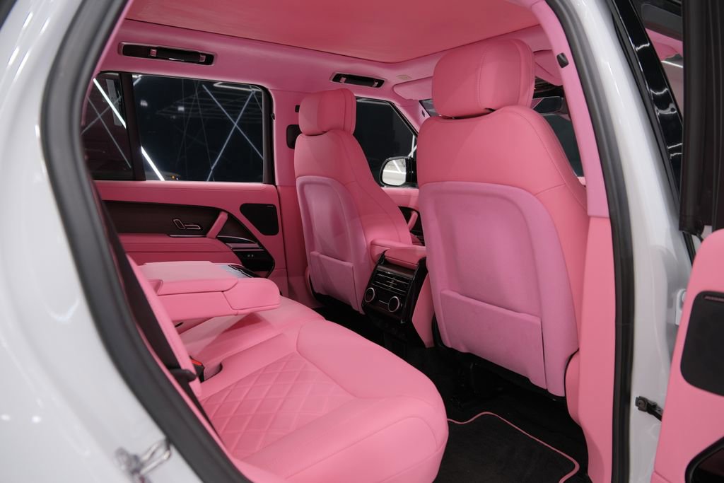 Used 2025 Land Rover Range Rover SE image 33