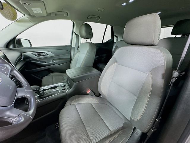 Used 2021 Chevrolet Traverse LT image 11