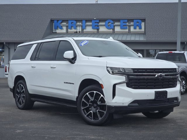 Used 2022 Chevrolet Suburban RST w/ Luxury Package AWD/4WD image 2
