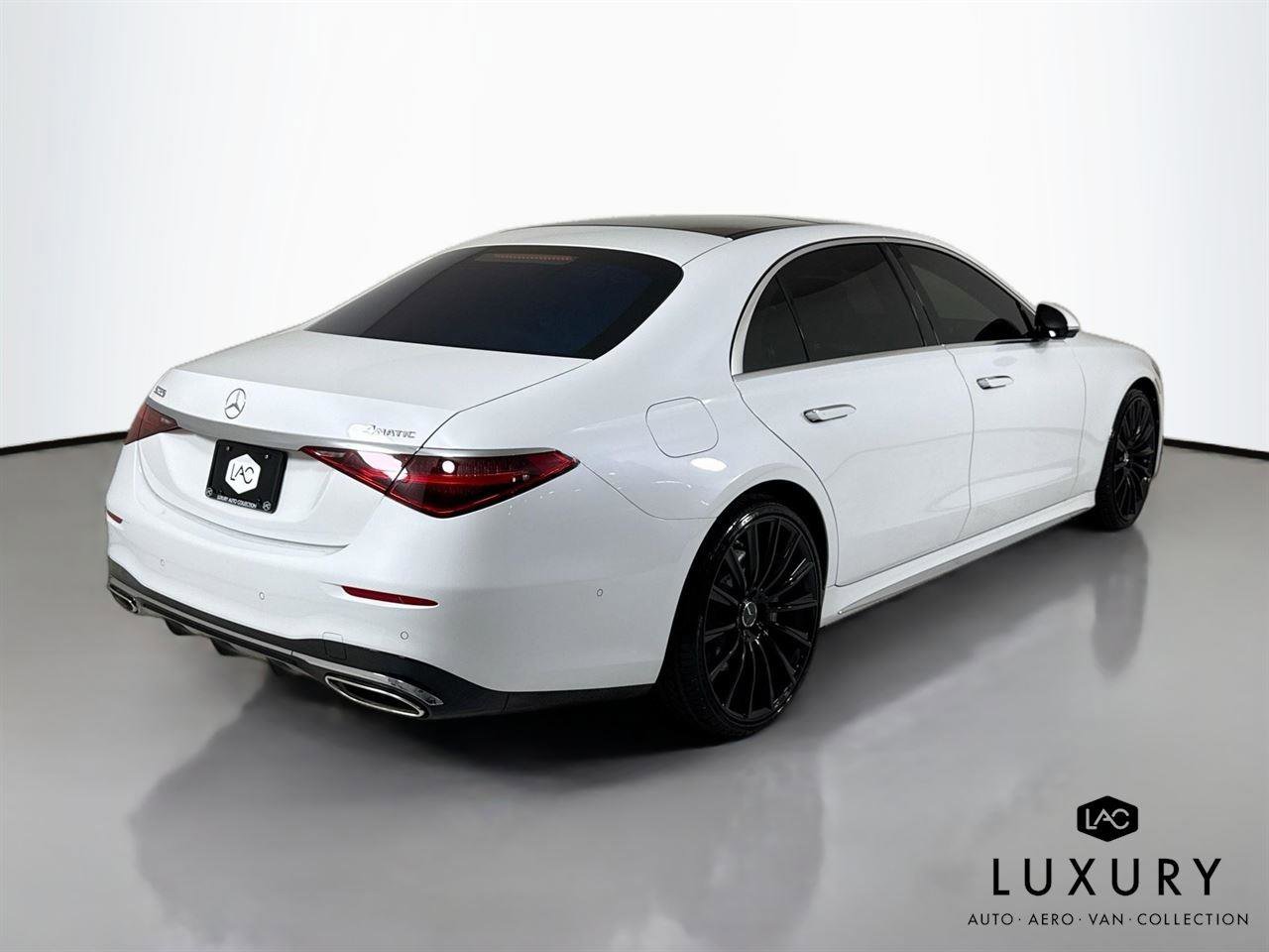 Used 2024 Mercedes-Benz S 580 4MATIC Sedan image 4