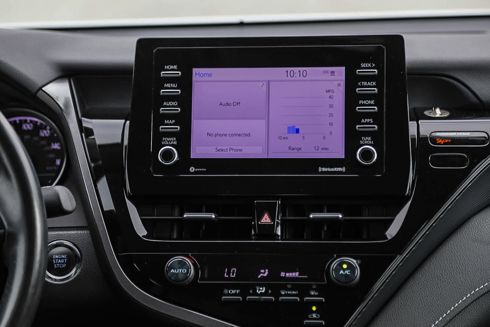 Used 2021 Toyota Camry SE w/ Convenience Package image 14