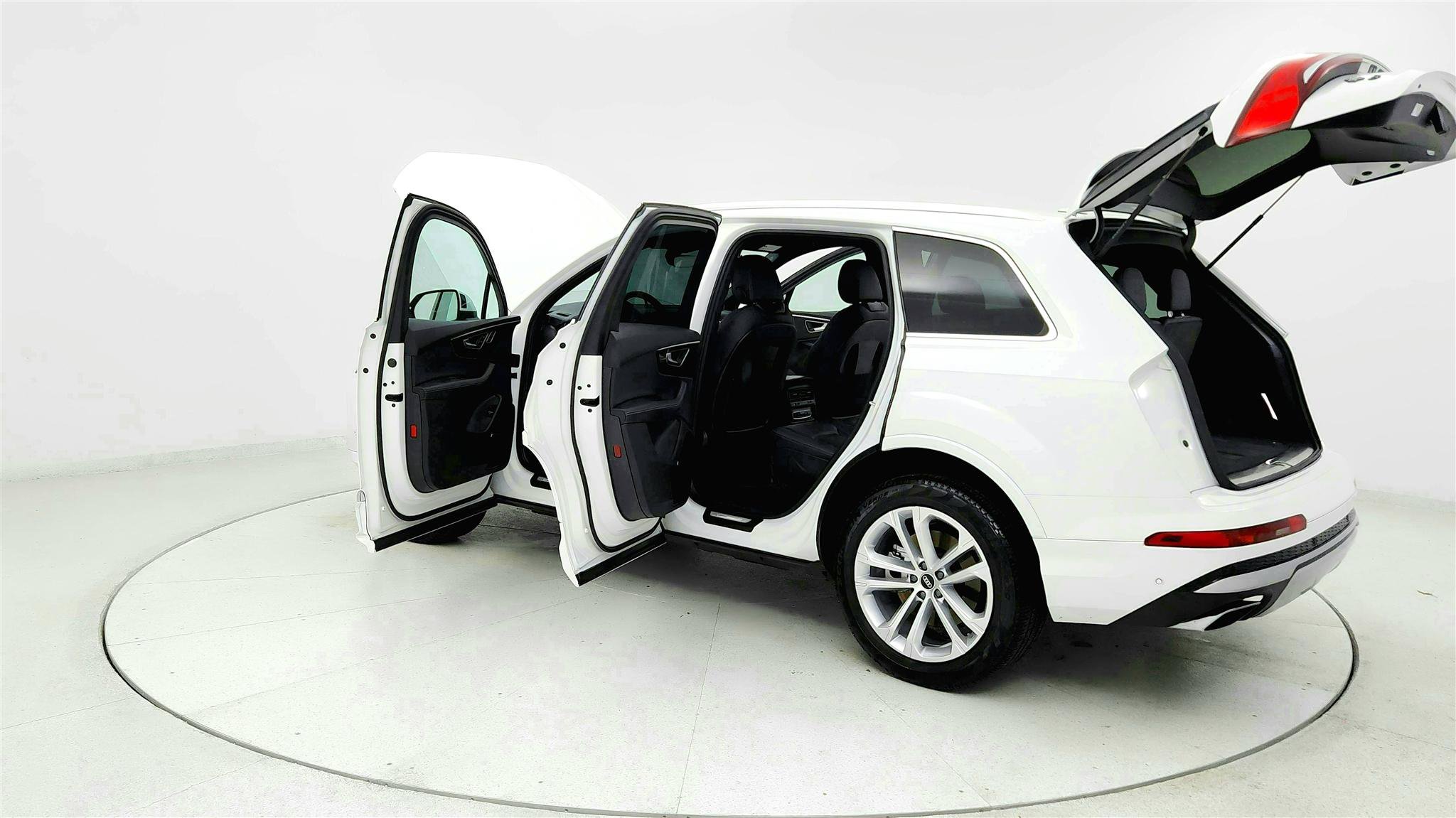 Used 2025 Audi Q7 3.0T Premium Plus AWD/4WD image 10