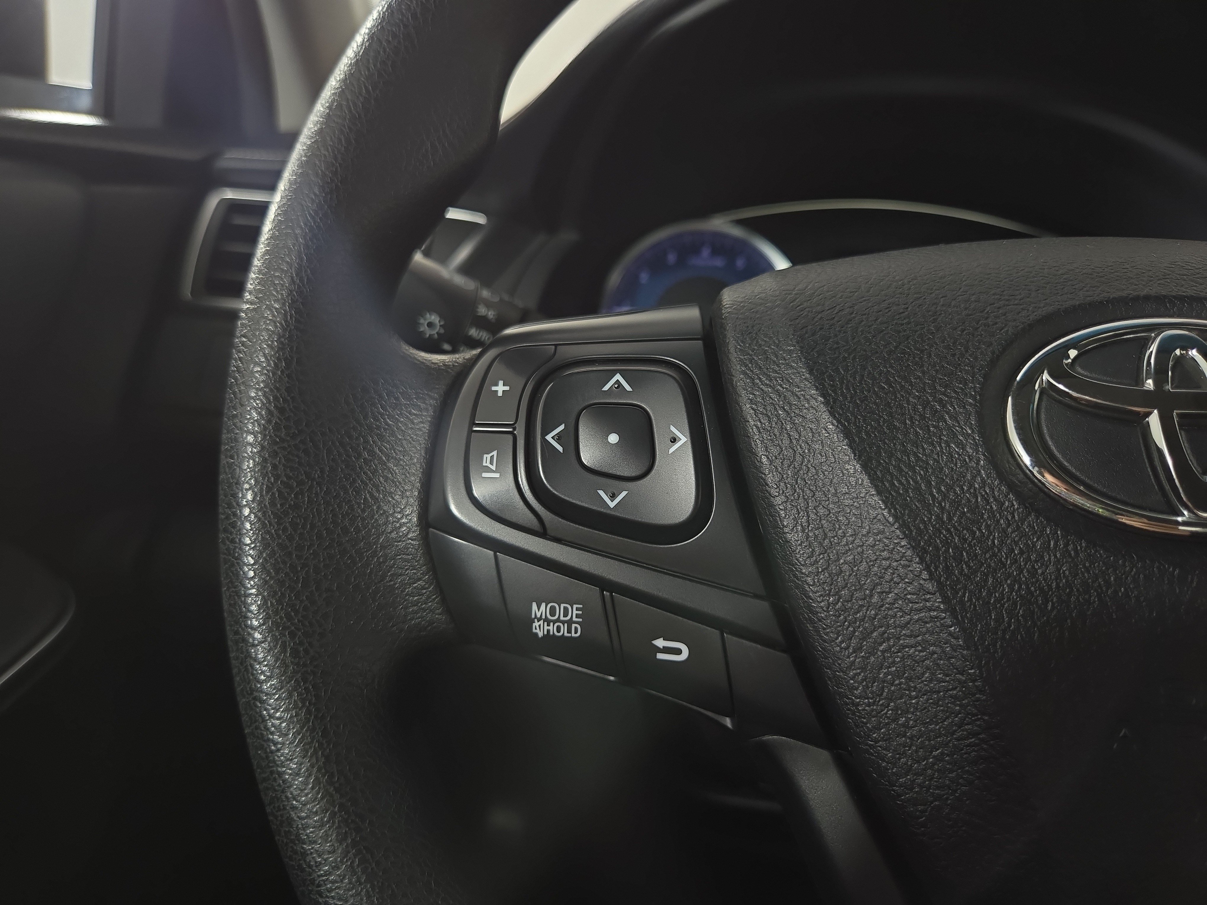 Used 2016 Toyota Camry LE FWD image 15