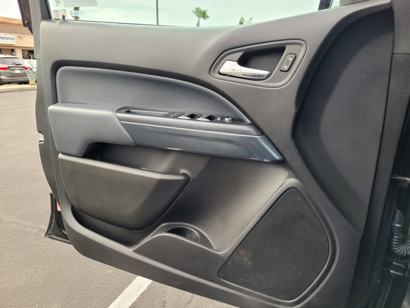 Used 2019 Chevrolet Colorado Z71 w/ Z71 Midnight Edition image 25