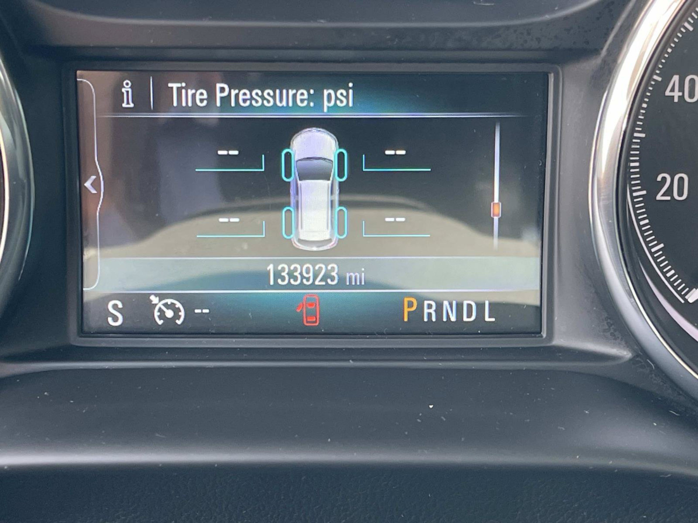 Used 2020 Buick Envision Essence FWD image 42