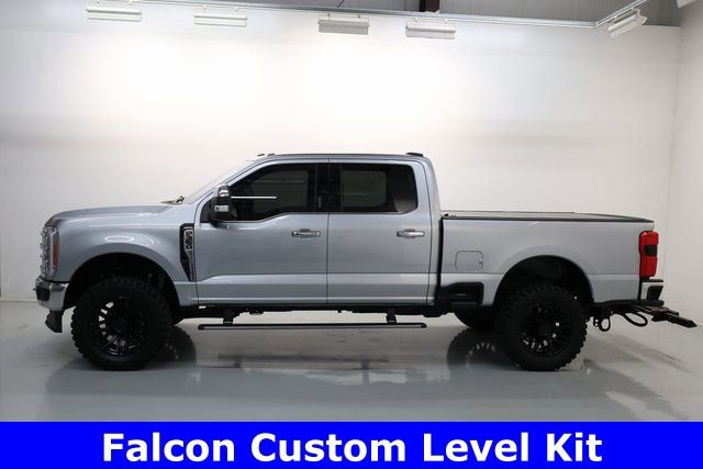 Used 2023 Ford F350 Lariat w/ Lariat Ultimate Package image 3