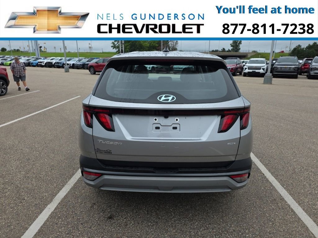 Used 2025 Hyundai Tucson SE AWD/4WD image 6
