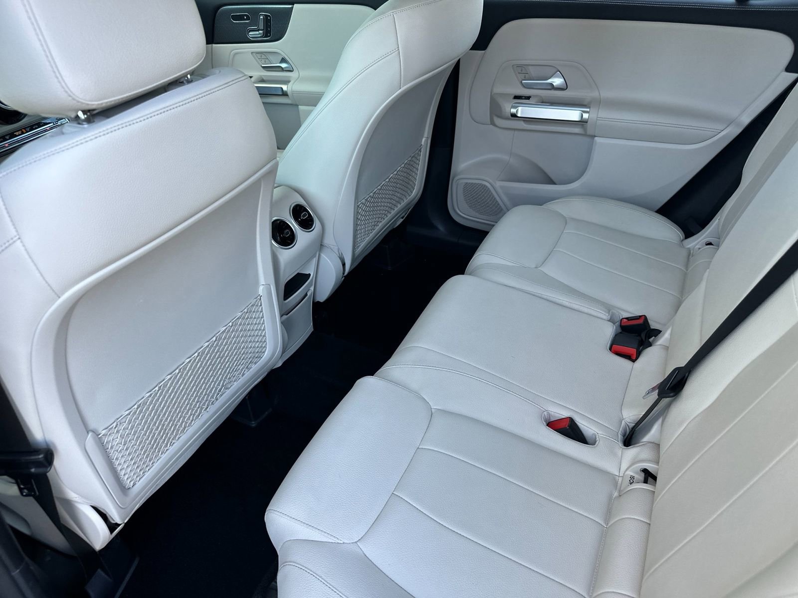 Certified 2022 Mercedes-Benz GLB 250 image 13