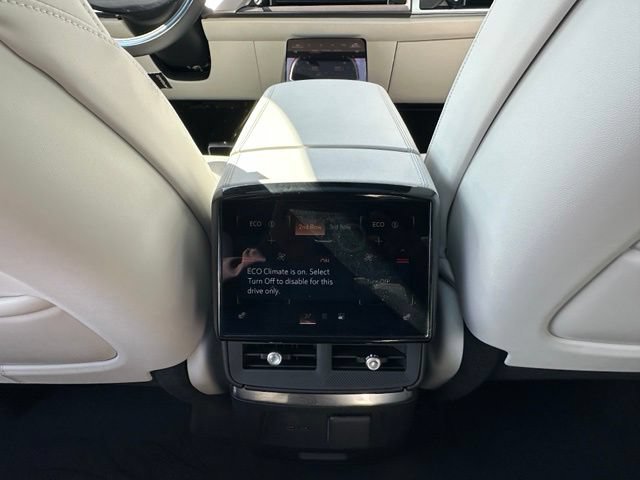 Used 2026 Cadillac Vistiq Luxury w/ LPO, Floor Liner Package AWD/4WD image 31