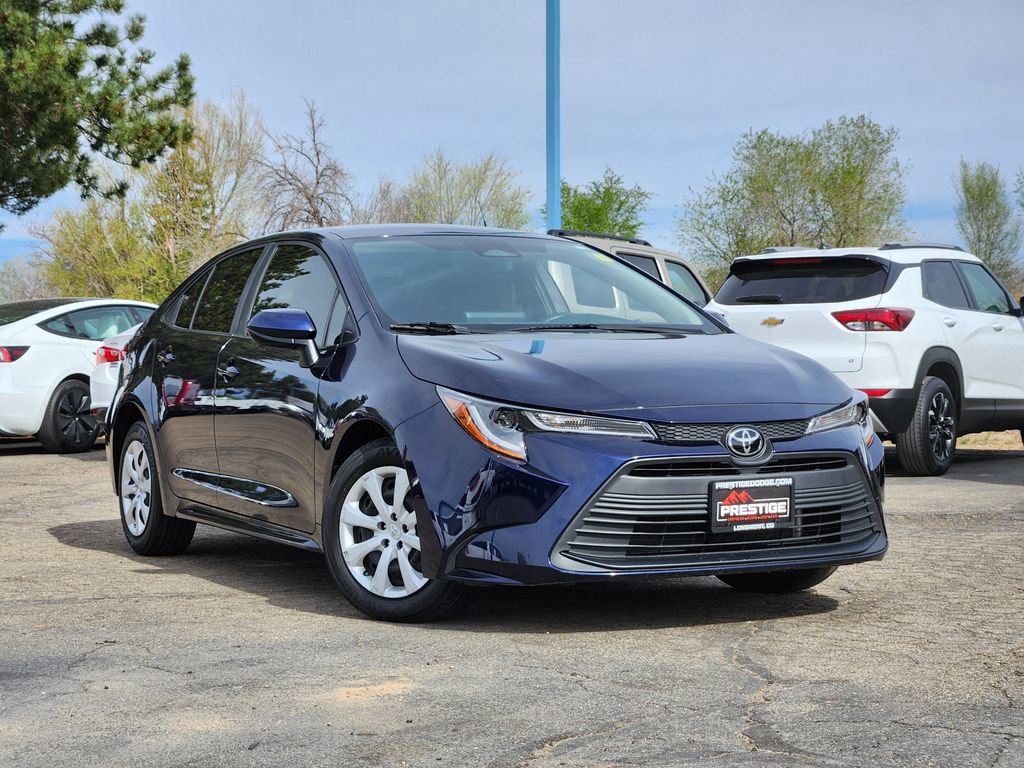 Used 2023 Toyota Corolla LE FWD image 1