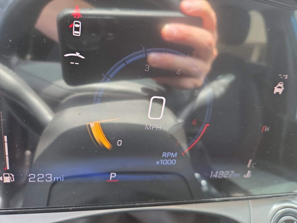 Used 2026 Chevrolet Trax LT w/ Driver Confidence Package FWD image 2