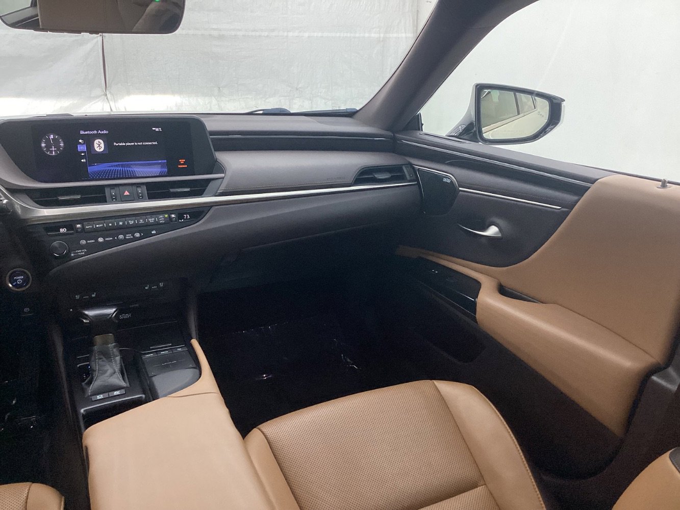 Used 2020 Lexus ES 300h w/ Premium Package image 27