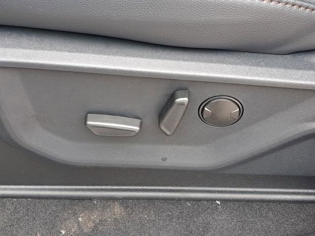 New 2026 Ford F350 Lariat w/ Black Appearance Package image 7