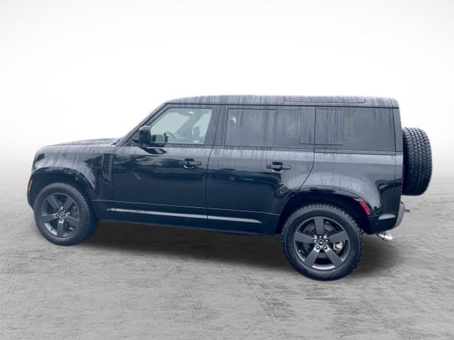 Certified 2025 Land Rover Defender 110 X-Dynamic SE AWD/4WD image 5