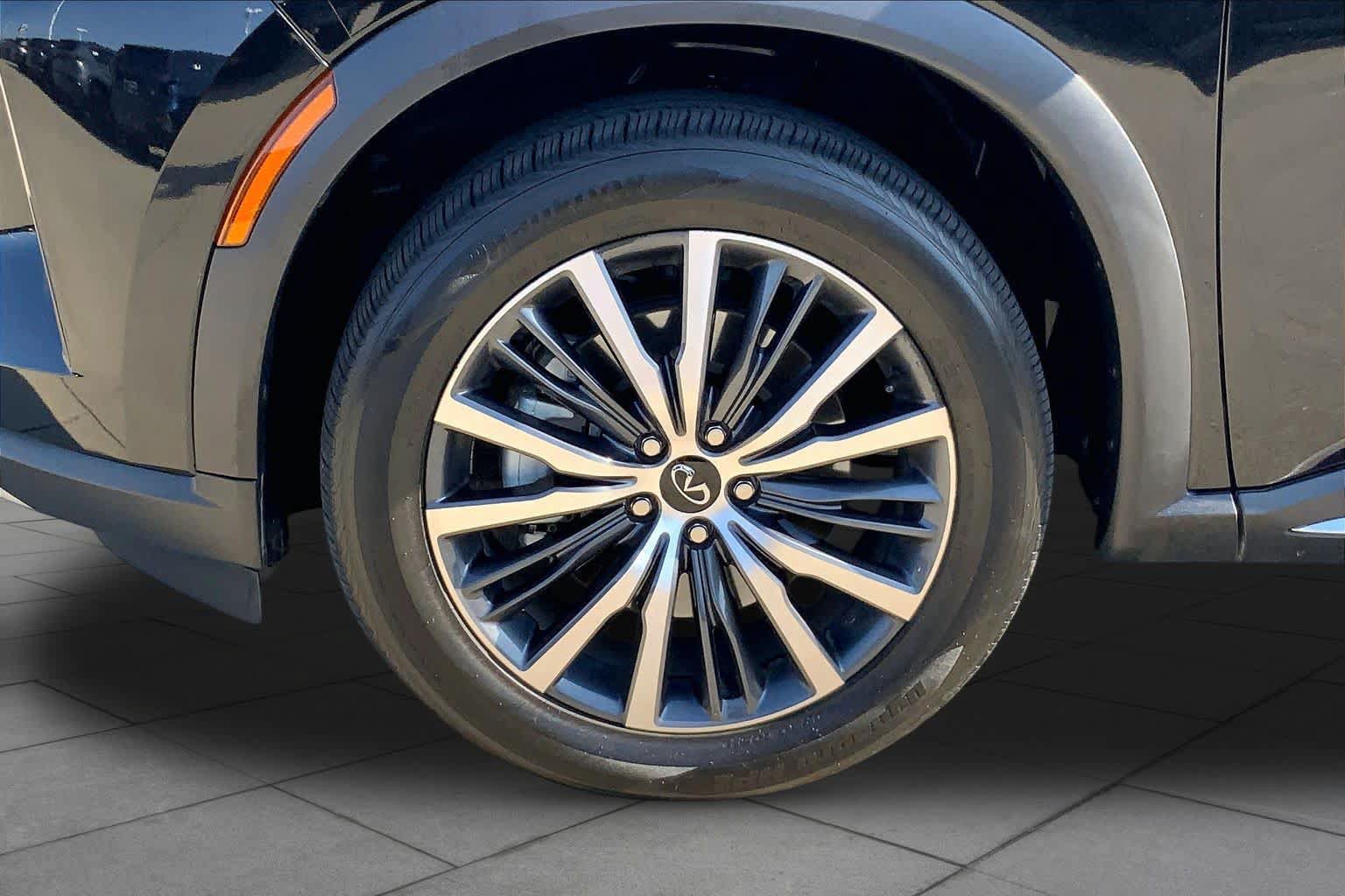Used 2023 INFINITI QX60 Autograph AWD/4WD image 11