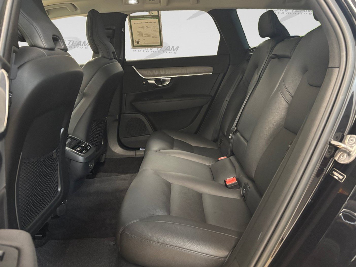 Used 2023 Volvo V90 B6 Cross Country Plus AWD/4WD image 12