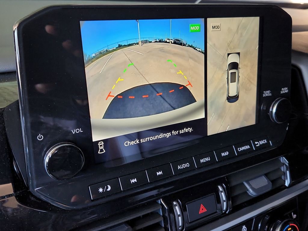 Used 2025 Nissan Pathfinder Platinum w/ Cargo Package image 23