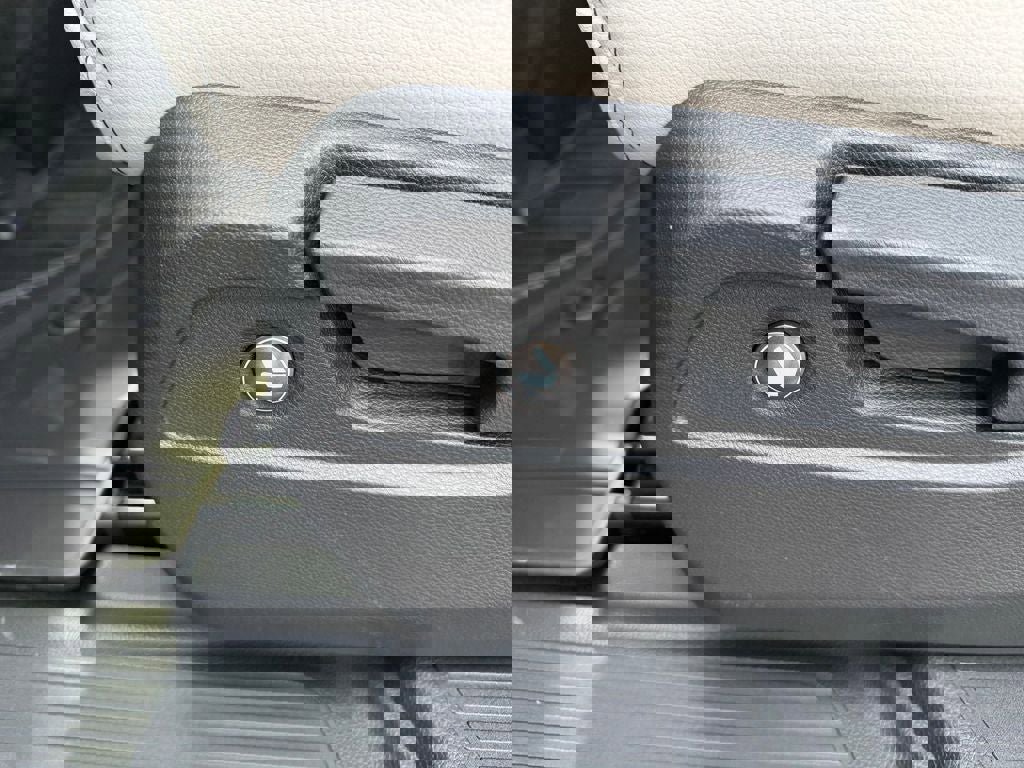 New 2026 Honda Pilot Touring image 12