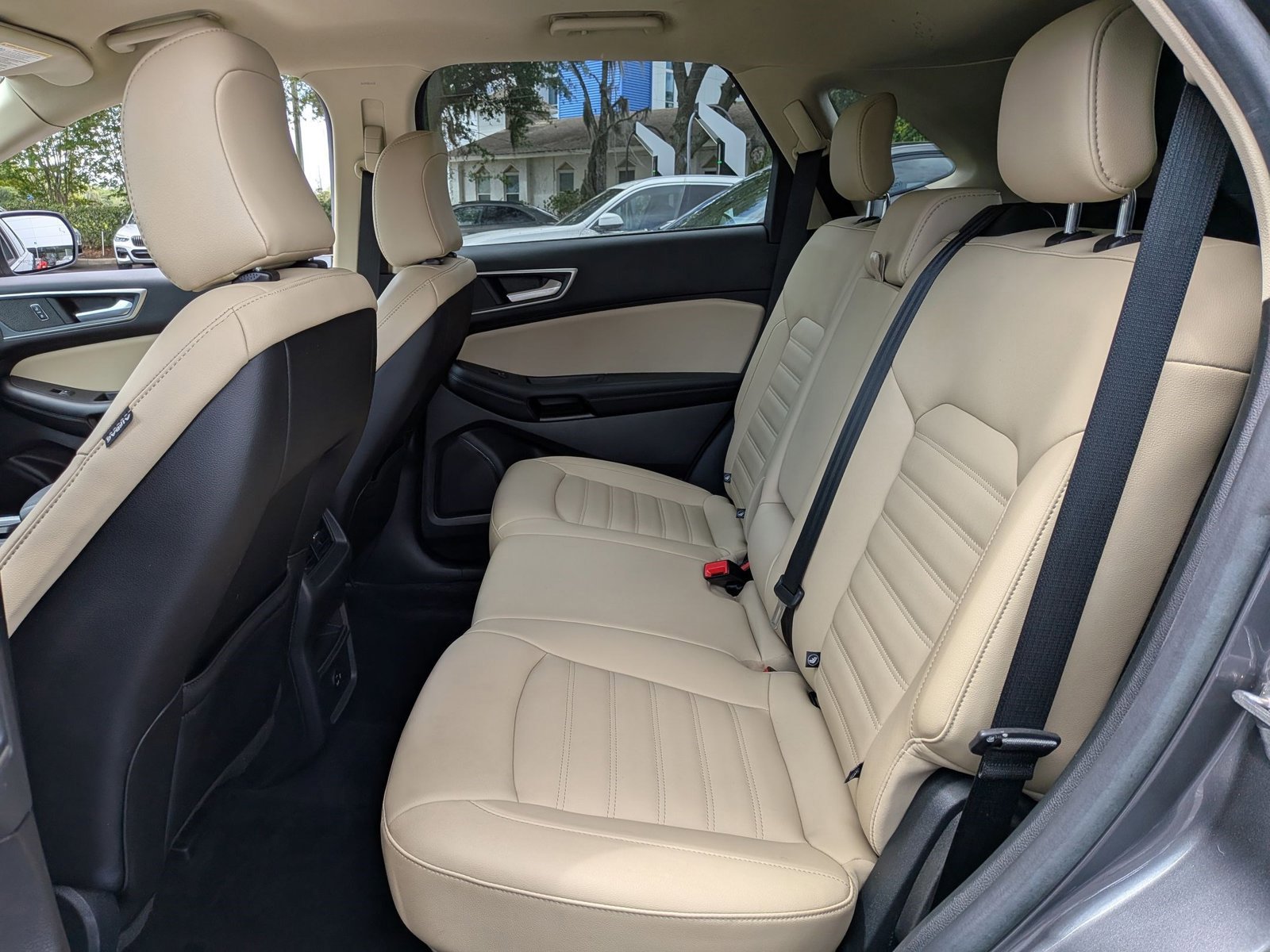 Used 2021 Ford Edge SEL AWD/4WD image 17